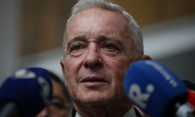 Álvaro Uribe se defiende: se reanuda juicio contra el expresidente