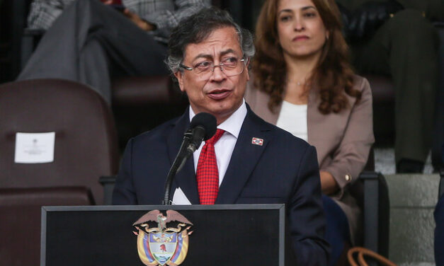 Petro defiende decreto que cambia tutela contra el Presidente