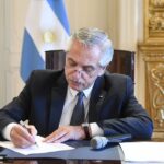 Justicia de Argentina procesa a expresidente Alberto Fernández