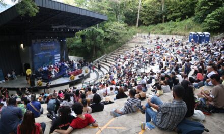 Festival de poesía en Medellín celebra 35 años