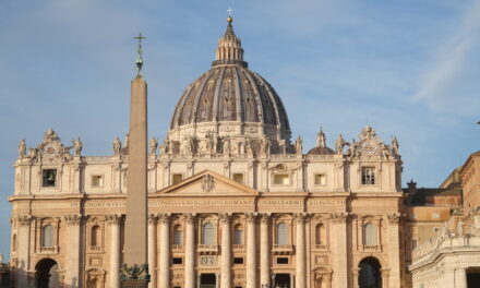 Vaticano exige reforma de la deuda global