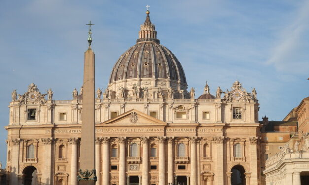 Vaticano exige reforma de la deuda global