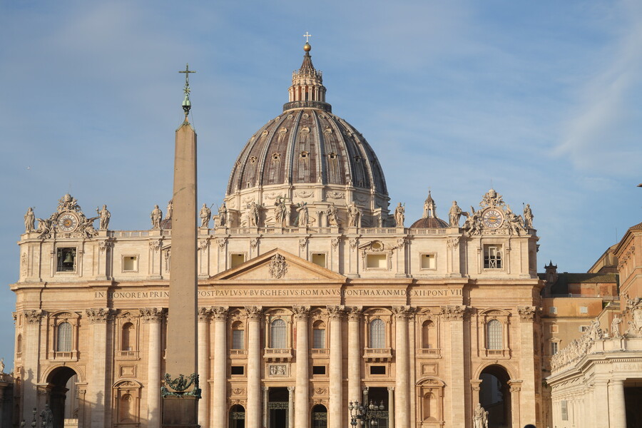 Vaticano exige reforma de la deuda global