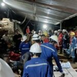 Rescatados con vida los 18 mineros atrapados en socavón de Remedios, Antioquia