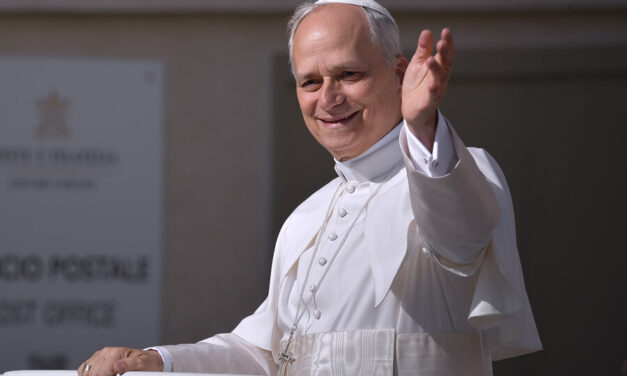 Papa León XIV recibe a Zelenzki y ofrece El Vaticano para negociaciones con Rusia