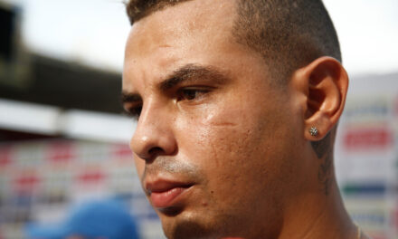 Edwin Cardona, en el ojo del huracán por supuesto mensaje amenazante a hincha de Nacional