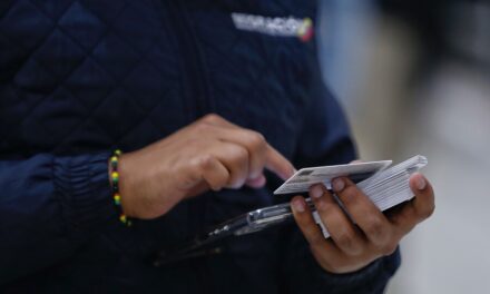 Expulsan en Medellín a estadounidense buscado por homicidio