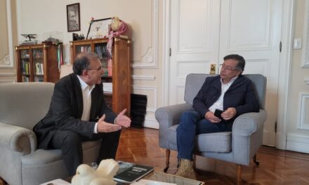Así fue el encuentro entre Roy Barreras y Gustavo Petro en la casa de Nariño
