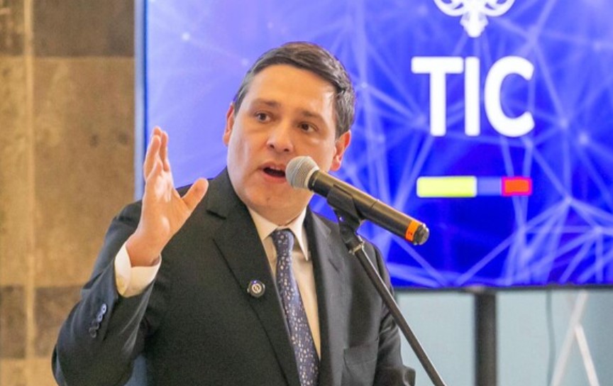Mauricio Lizcano pide fortalecer la inteligencia de la Fuerza Pública ante ola de atentados en Colombia