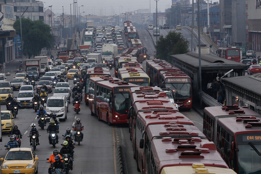 Bogotanos pierden 119 horas al año en trancones: alternativas para aprovechar ese tiempo