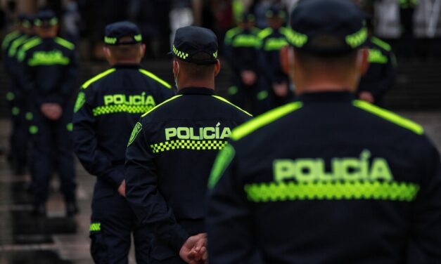 ¿Policías exigían dinero para favorecer contrabando en ‘El Hueco’ de Medellín?