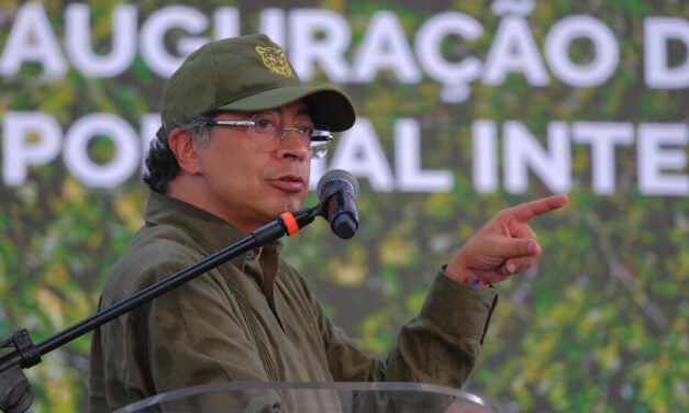 Petro acusa a EE.UU. de violar inmunidad diplomática por visa