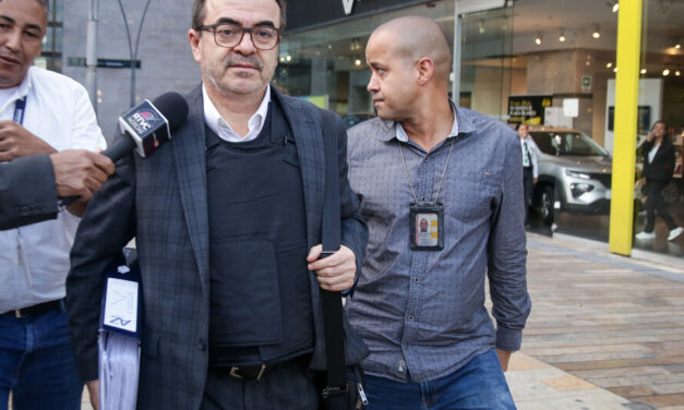 Olmedo López declara contra Berenice Bedoya en la Corte