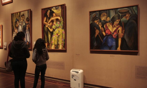 Crece la polémica por obra de Débora Arango