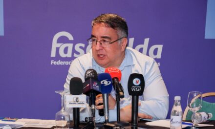 Presidente de Fasecolda advierte sobre sobretasa tributaria y propone fortalecer el futuro del sector asegurador