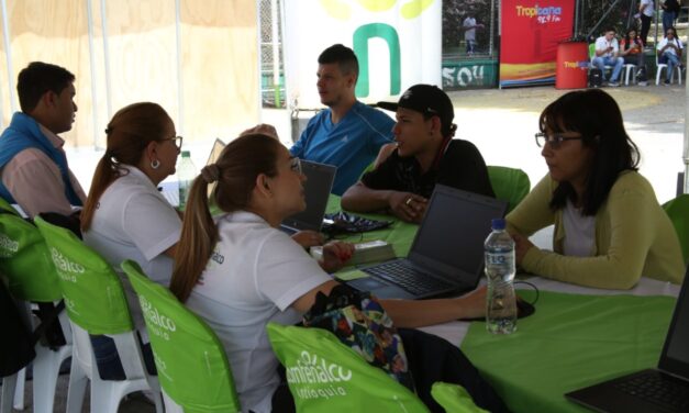 Trabajo sí hay: más de mil vacantes de empleo en Antioquia