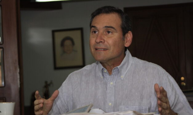 Embajador en Paraguay renuncio al cargo por un asunto de conciencia