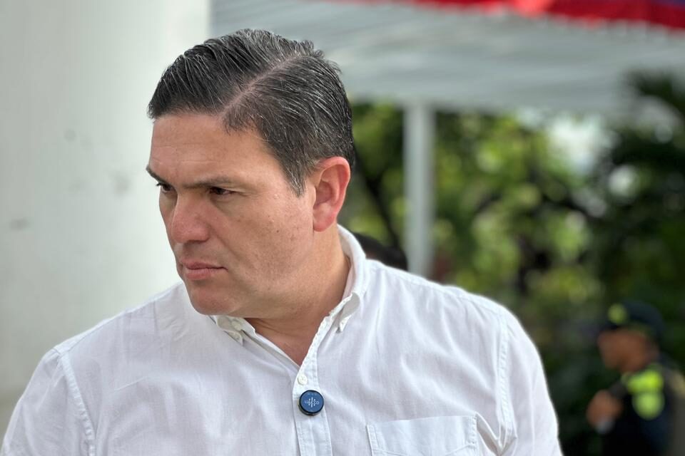 Pinzón vs. Petro: Guerra declarada. El candidato que ya incomoda al poder