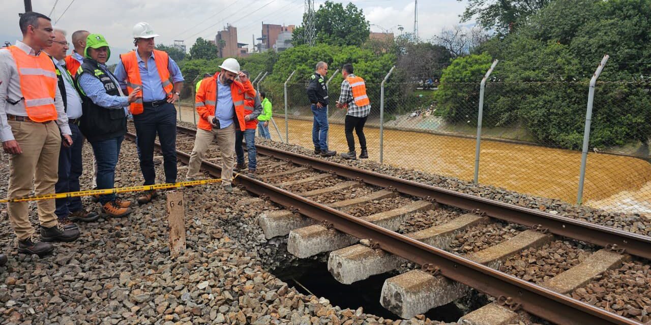 ¡Atención! Por Socavación en la vía férrea del Metro de Medellín se suspende servicio comercial entre Aguacatala y Poblado