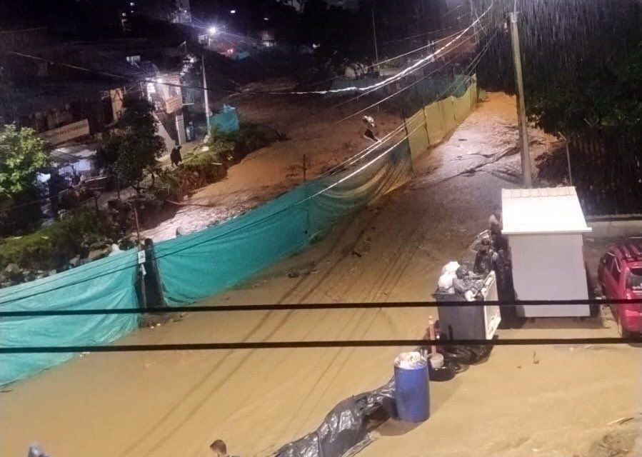 Recientes emergencias por lluvias en Medellín dejan a una persona desparecida