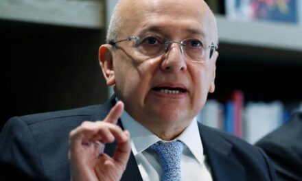 Eduardo Montealegre presentó su renuncia irrevocable al Ministerio de Justicia