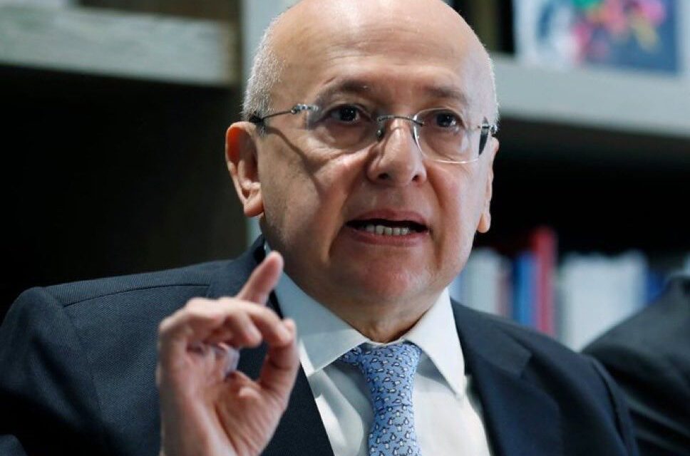 Eduardo Montealegre presentó su renuncia irrevocable al Ministerio de Justicia