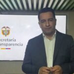 El secretario de Transparencia se mete al fuego: defensa política en medio del escándalo por la Lista Clinton