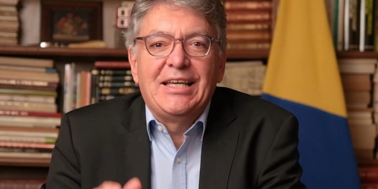 Mauricio Cárdenas ofrece casas a cambio de apoyo electoral: posible soborno al sufragante y uso indebido de datos personales