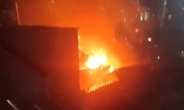 Dos incendios en Medellín dejan un muerto, cinco heridos y más de 70 personas evacuadas