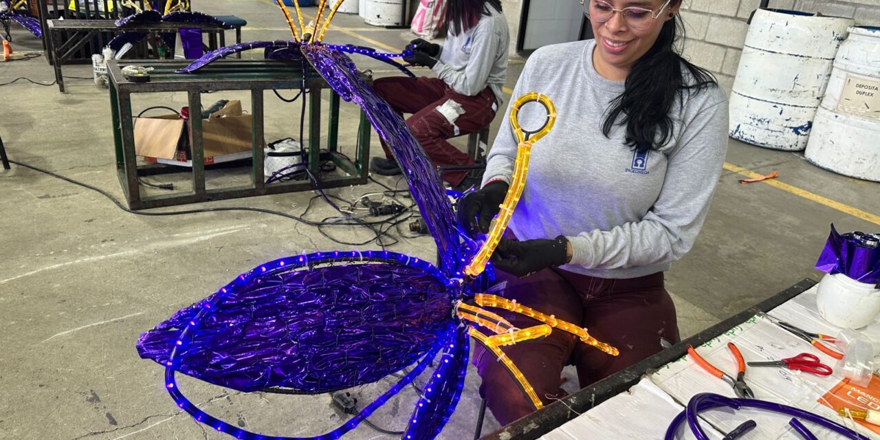 Medellín enciende sus Alumbrados Navideños en homenaje a los 350 años de la ciudad