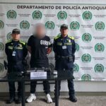Detienen a dos hombres en el aeropuerto de Rionegro, Antioquia con cargamento de cocaína