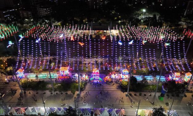 Medellín encendió su alumbrado navideño con más de ocho millones de luces LED