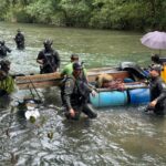 Cuatro personas capturadas y dos dragas destruidas en operativo contra minería ilegal en Mutatá