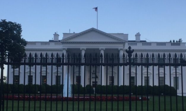 Tiroteo cerca de la Casa Blanca deja dos agentes de la Guardia Nacional gravemente heridos
