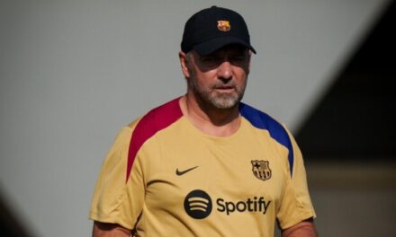 Flick afirma que el objetivo del Barça es entrar en el ‘Top 8’, pero recuerda que también se puede ganar la Champions desde abajo