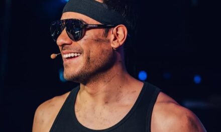 Carlos Rivera presentó en Bogotá su álbum “Vida” acompañado por un mariachi colombiano