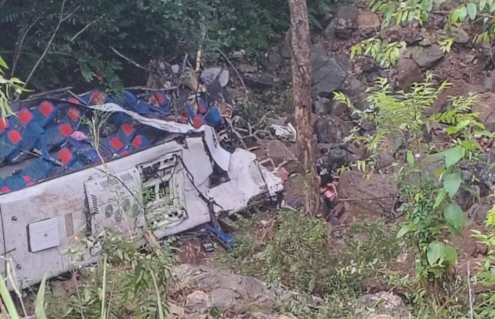 Al menos 16 muertos en accidente de bus en Antioquia
