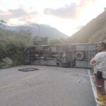 Accidente de bus en vía a Hidroituango deja 12 personas heridas en Ituango