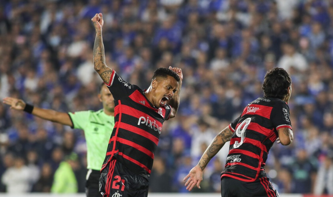 Filipe Luís renueva como entrenador de Flamengo hasta diciembre de 2027