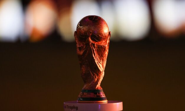 Trofeo del Mundial llegó a Washington para el sorteo final de la FIFA 2026