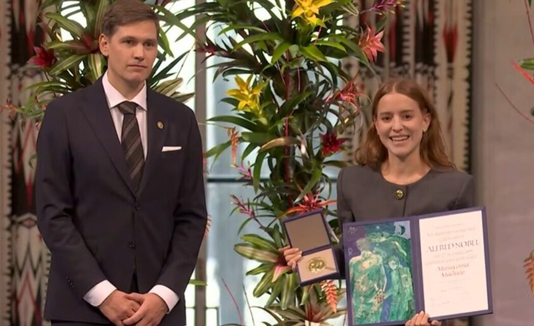 Hija de María Corina Machado recibió el Nobel de la Paz en su nombre