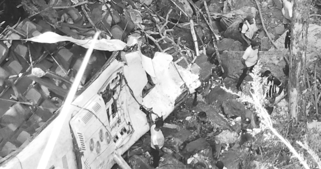 Volvieron al lugar donde todo se detuvo: sobrevivientes del Liceo Antioqueño regresaron al sitio del accidente