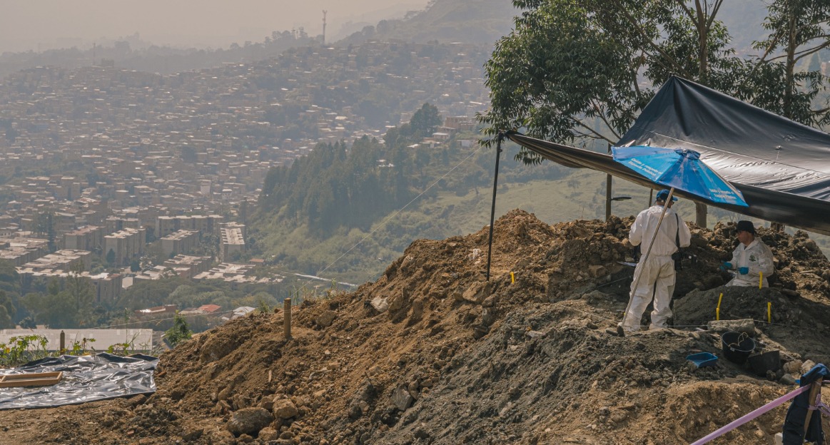 Identifican a menor desaparecida en 2002 cuyos restos fueron hallados en la escombrera de la Comuna 13