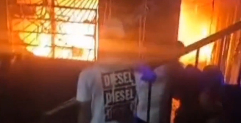 Incendio en vivienda de Medellín deja cinco personas heridas, tres de ellas menores en UCI