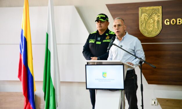 Ofrecen recompensa por alias ‘Yosa’ tras instalación de banderas del ELN en el Suroeste antioqueño