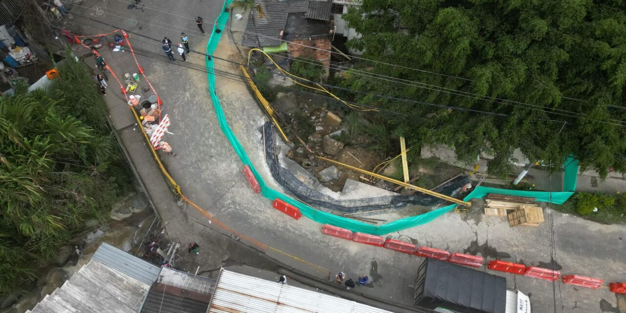 Habilitan carril unidireccional para motos y peatones por emergencia en el puente La Limona