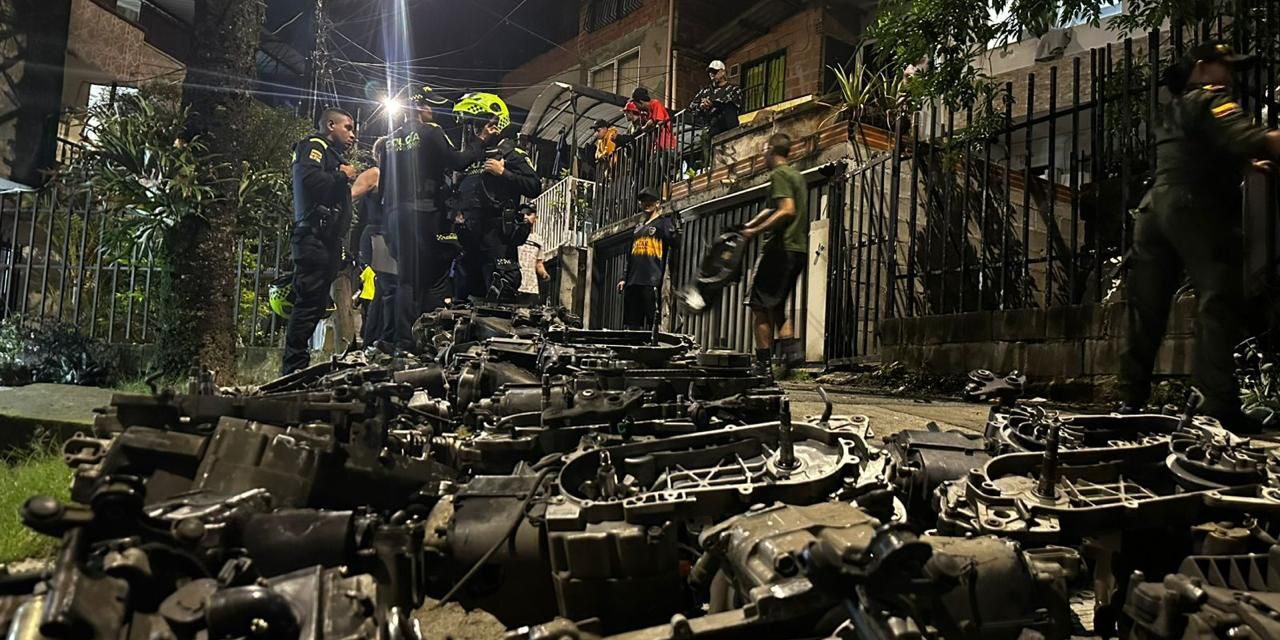 Desmantelan bodega clandestina con más de 2.000 autopartes robadas en Medellín