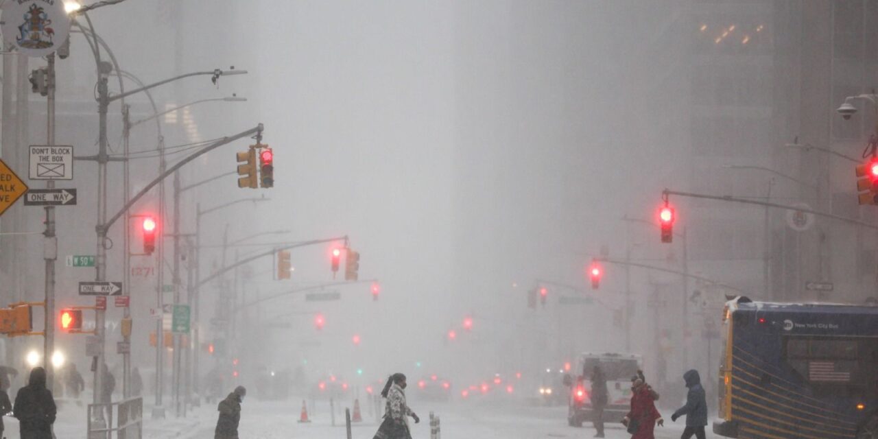 Sube a 34 la cifra de muertos por tormenta de hielo y nieve en Estados Unidos