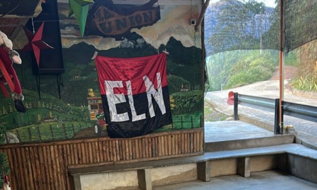 Reportan aparición de banderas alusivas al ELN en zona rural de Andes, Antioquia