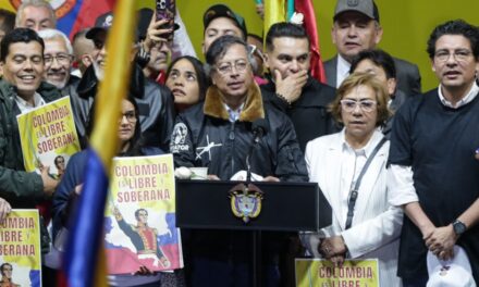 Senador Rand Paul sirvió de enlace para llamada entre Petro y Trump